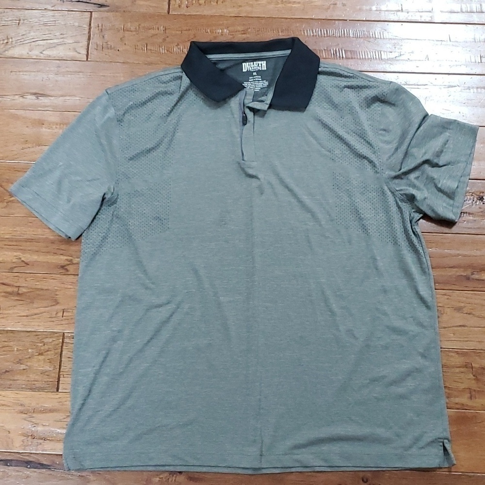 Duluth Trading Co hybrid zip up top